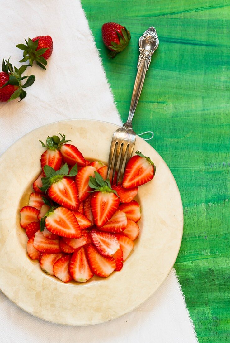 Sommerlicher Erdbeersalat