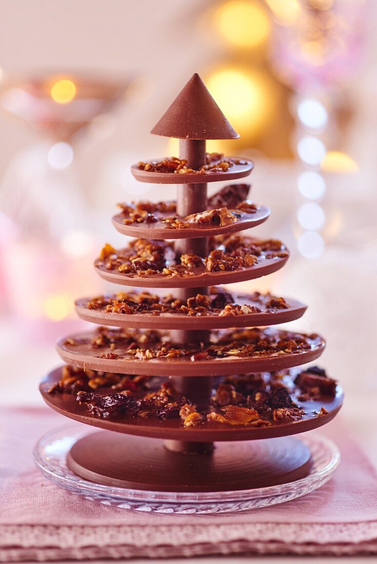 Schokoladen-Christbaum mit Krokant