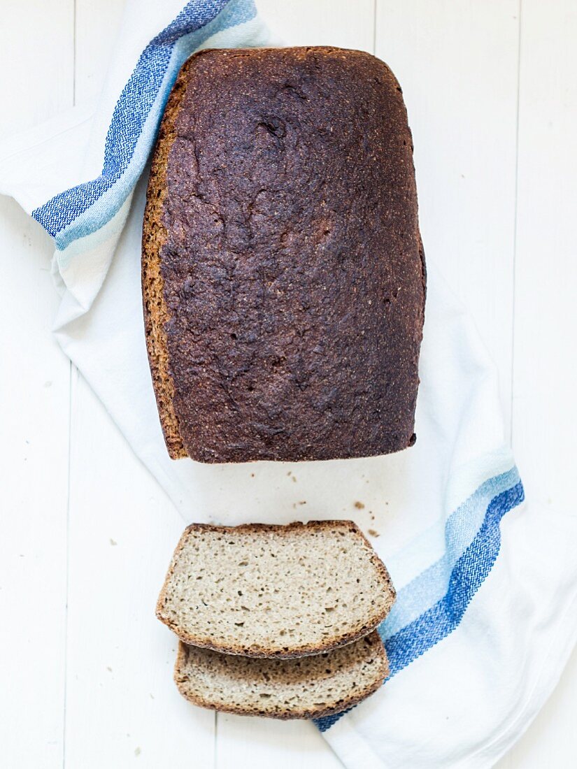 Rye bread on a white tea towel