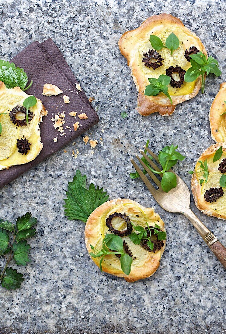 Mini potato and morel mushroom pizzas