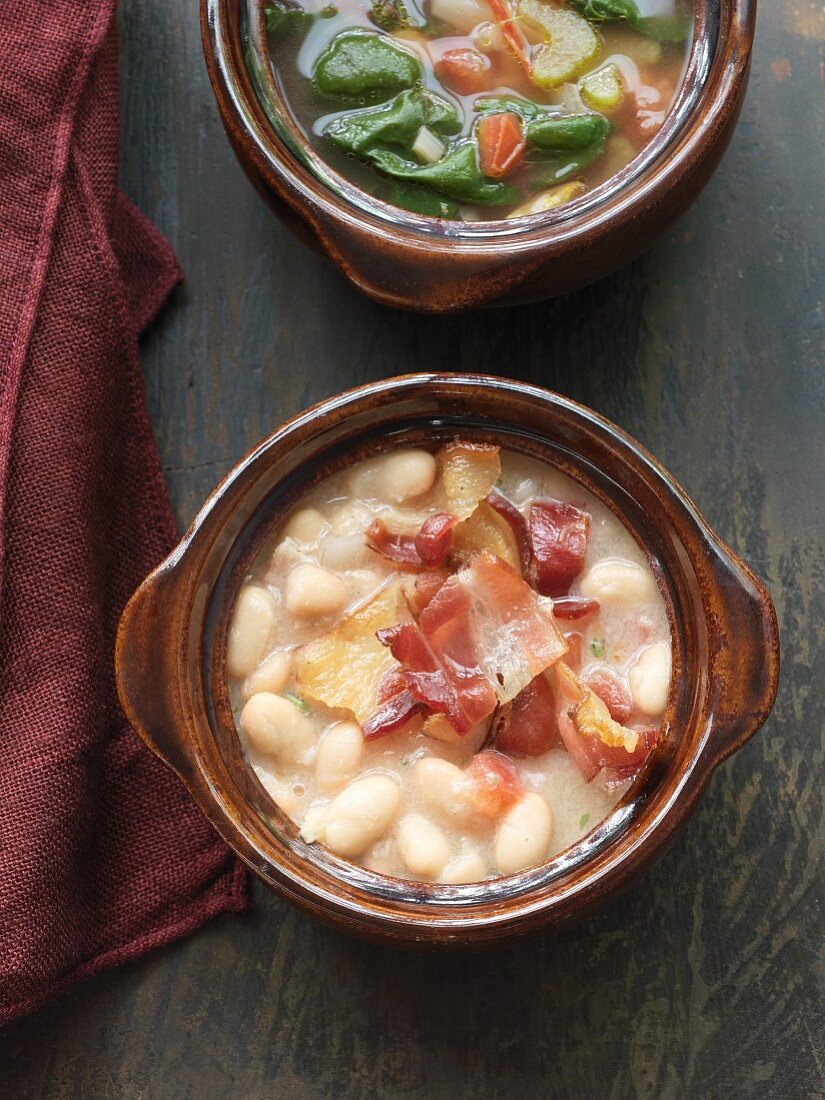White bean soup with bacon