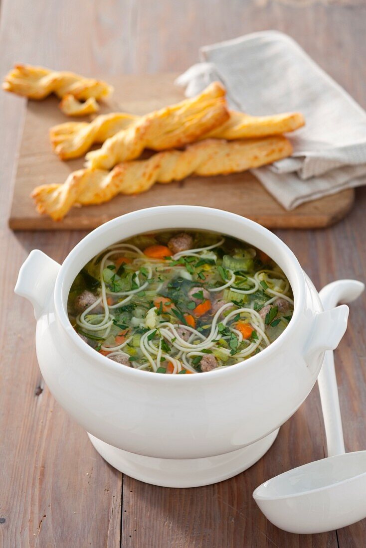 Noodle soup with vegetables and dumplings (Holland)