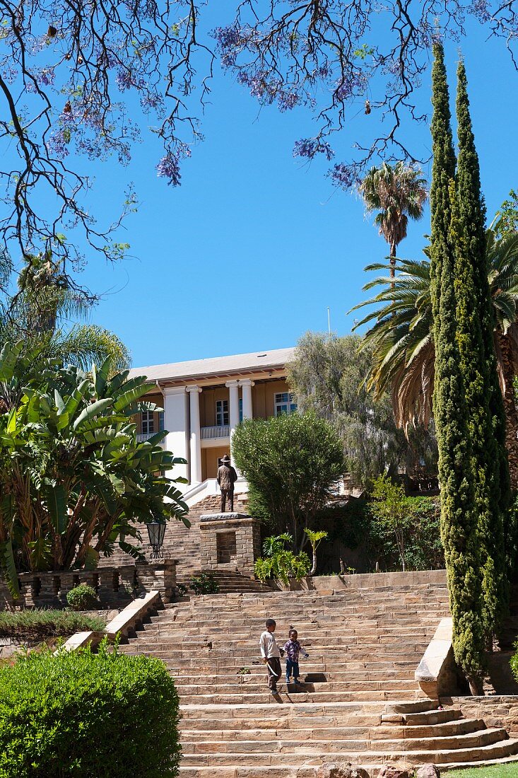 Der Tintenpalast in Windhoek - ehemaliger Sitz der deutschen Kolonialverwaltung, heute Sitz des Parlaments von Namibia