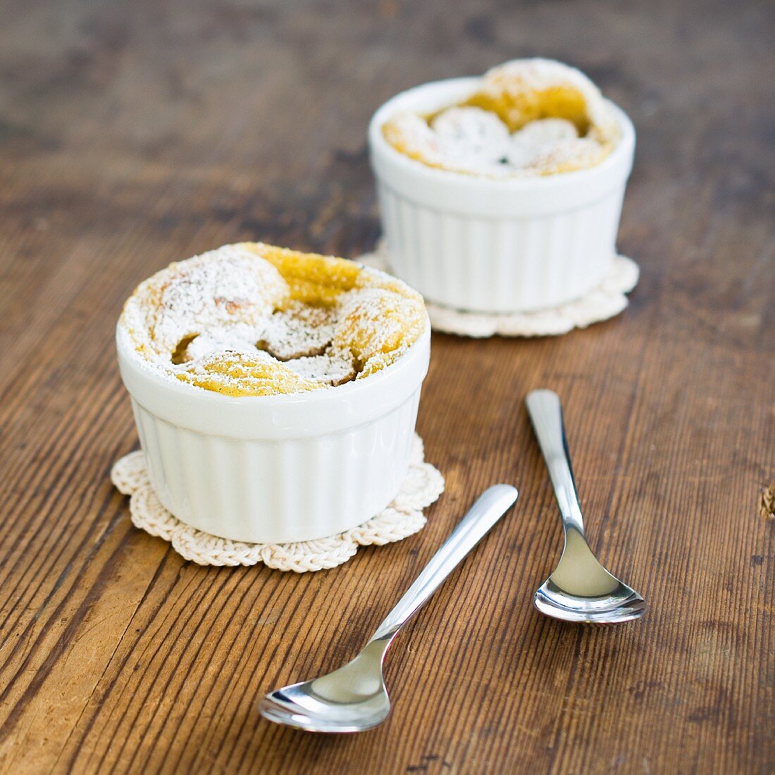 Polenta mit Bananen in Schälchen überbacken (Spanien)