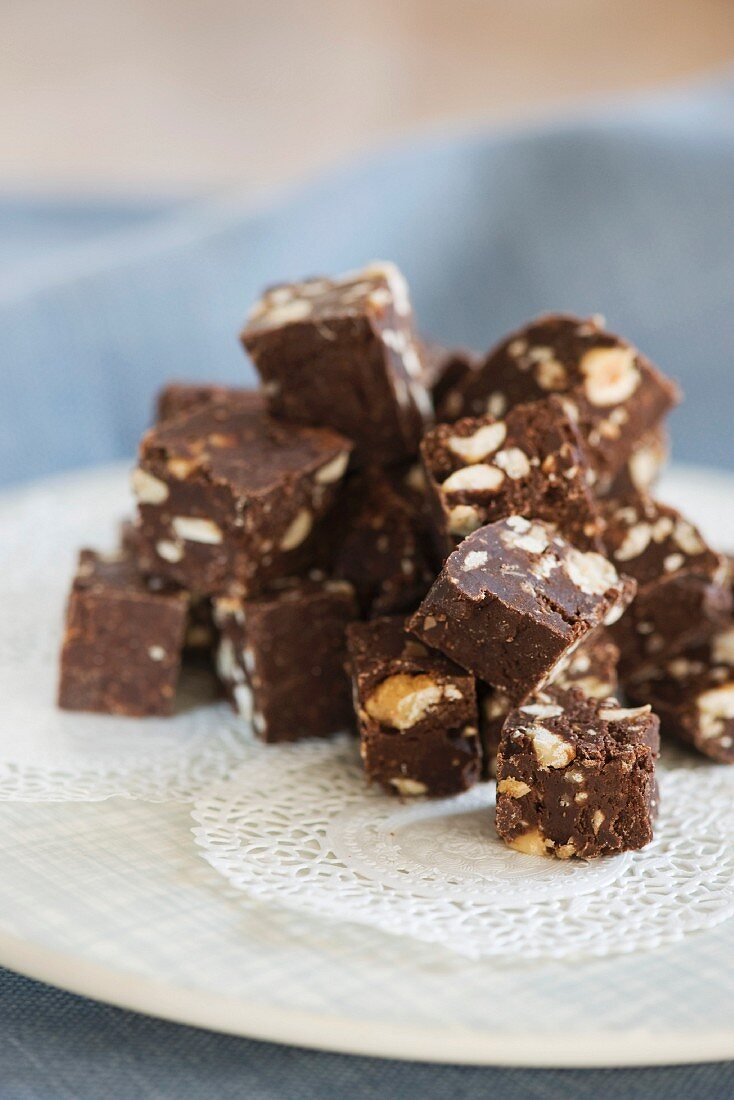 Fudge mit Trockenfrüchten