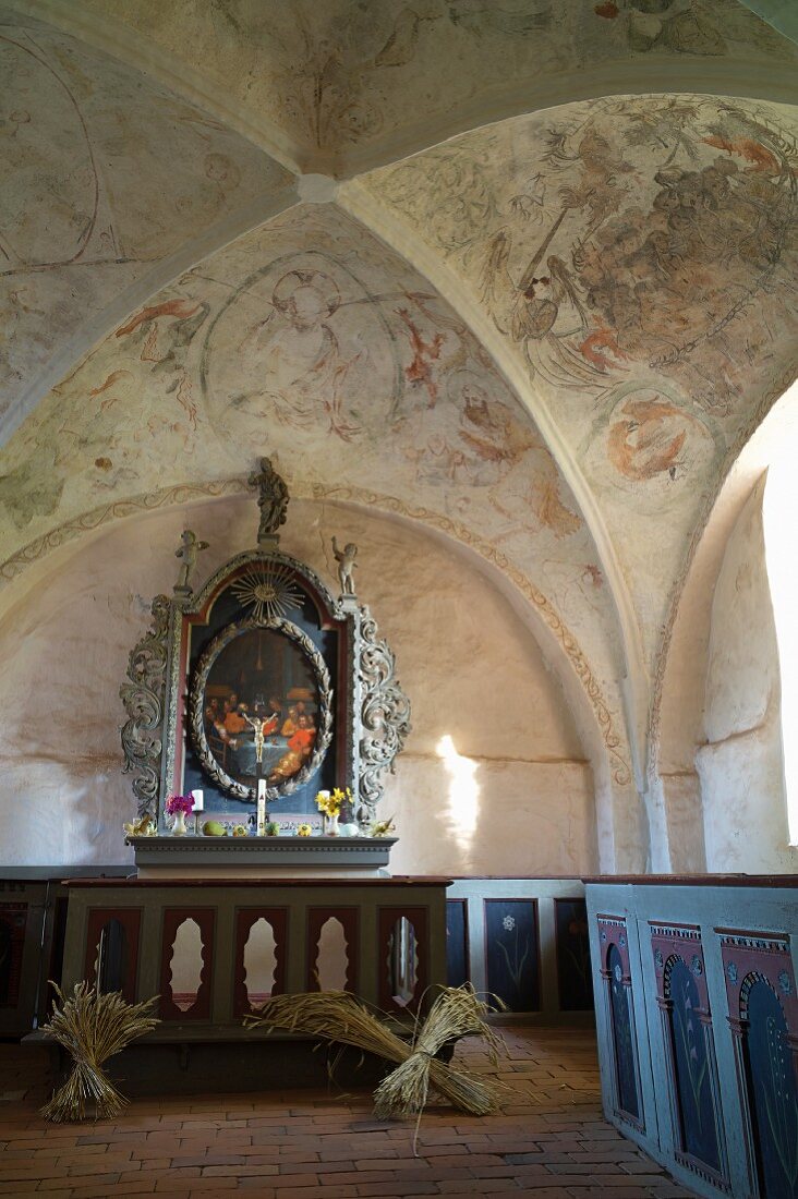 Dorfkirche von Mellenthin auf der Insel Usedom, Mecklenburg-Vorpommern - Altar