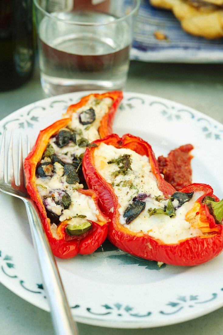 Stuffed peppers with cream cheese and red grapes