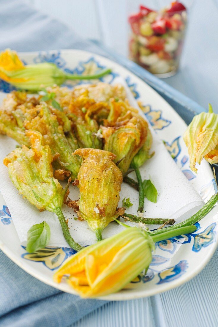 Fried courgette flowers with mozzarella and ricotta