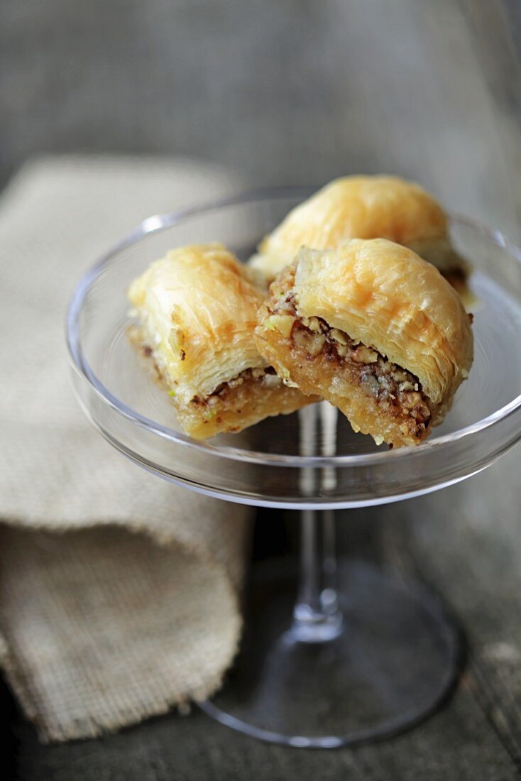 Baklava in Glasschale