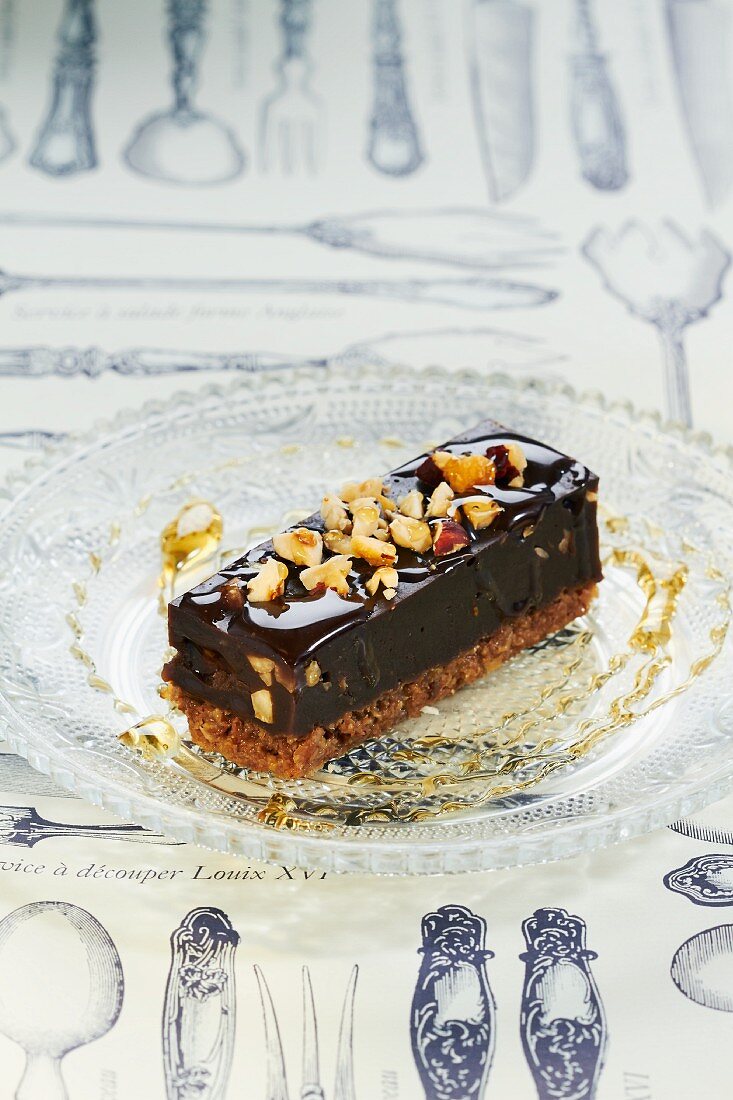 A mini carob and hazelnut cake with chocolate glaze
