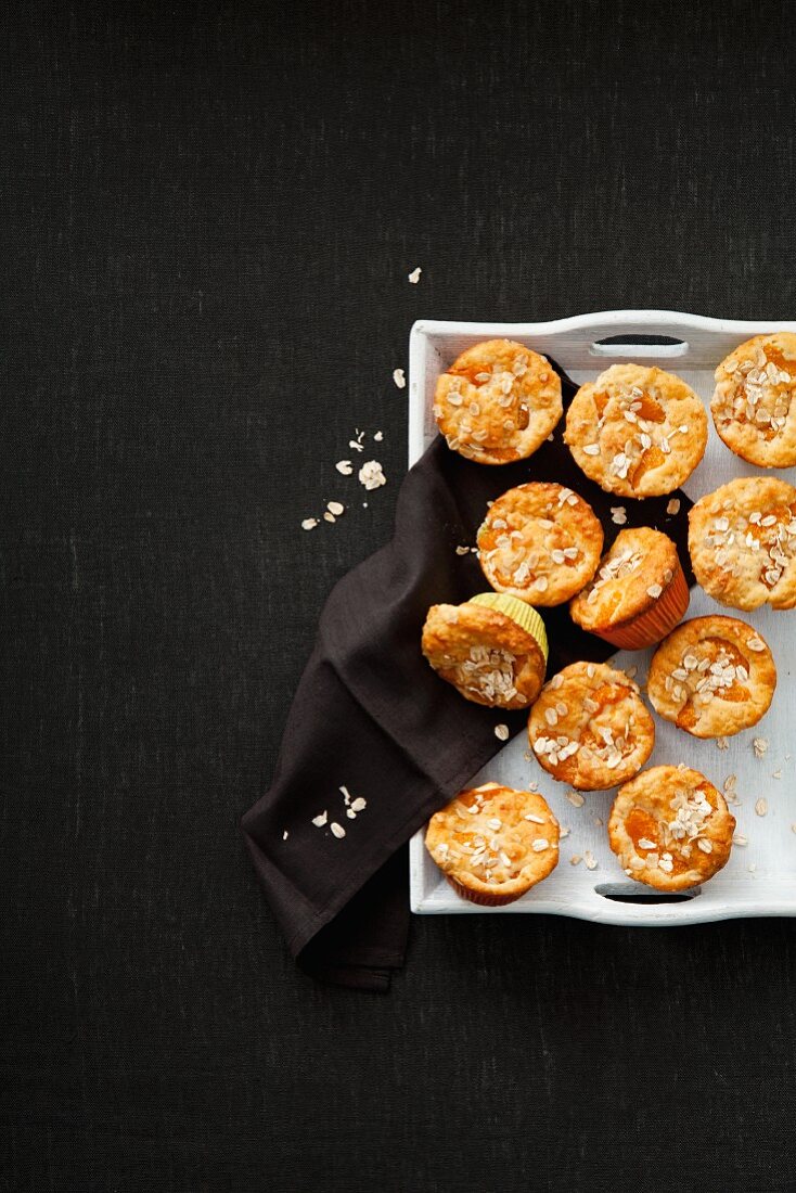 Quark-Muffins mit Haferflocken und Mandarinen