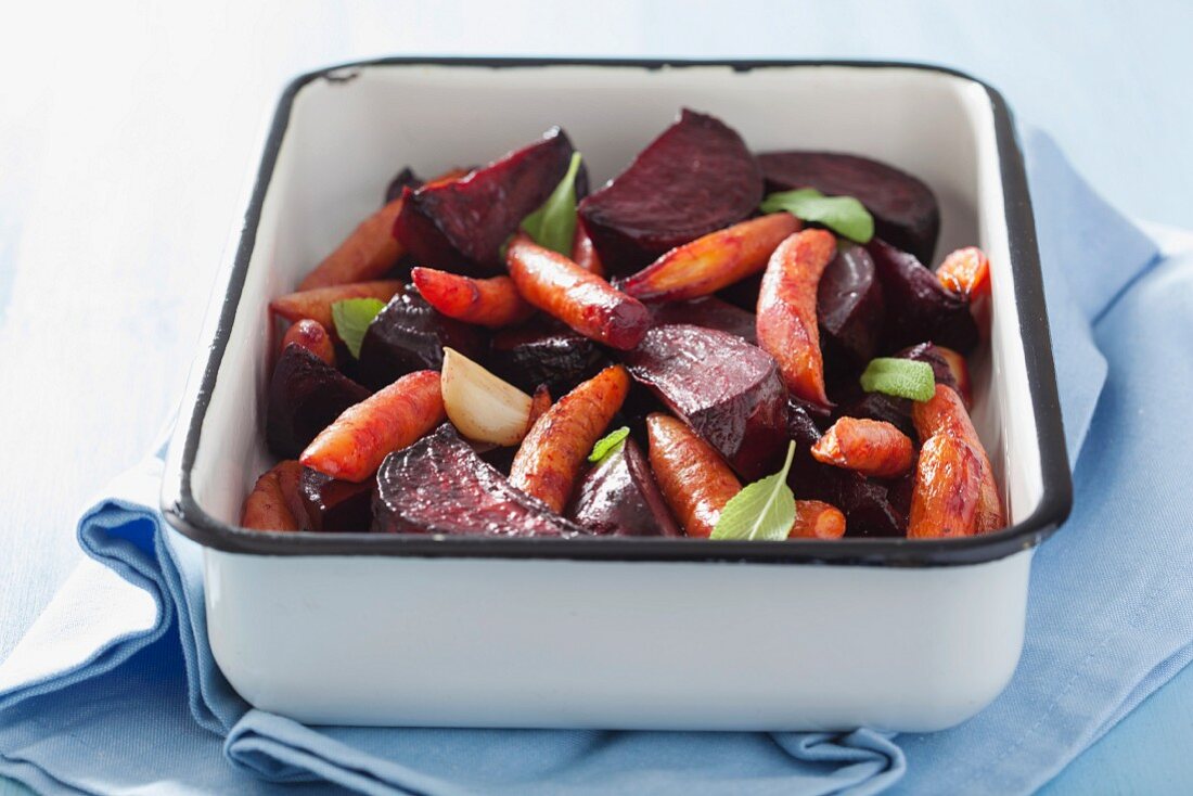Oven-roasted beetroot and carrots with sage and garlic