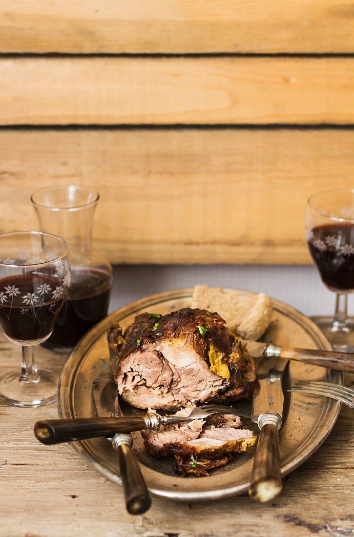 Roast lamb with red wine