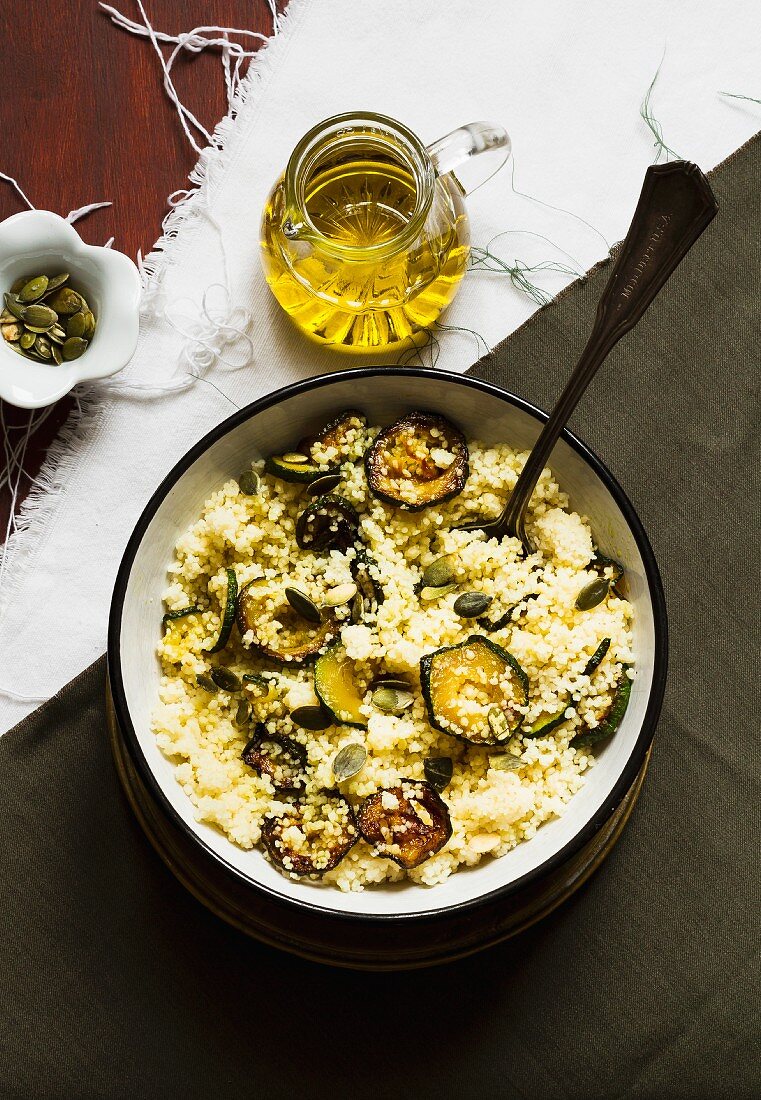 Couscous with courgettes and pumpkin seeds