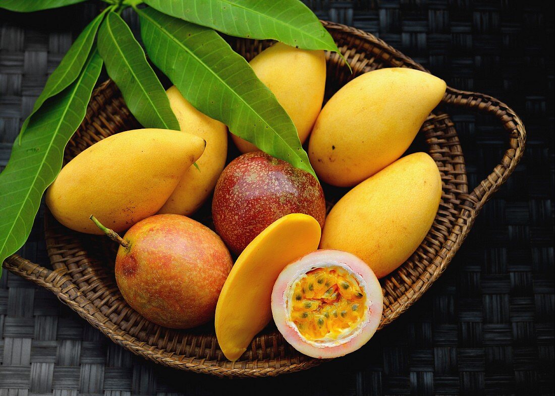 Mangos und Passionsfrucht