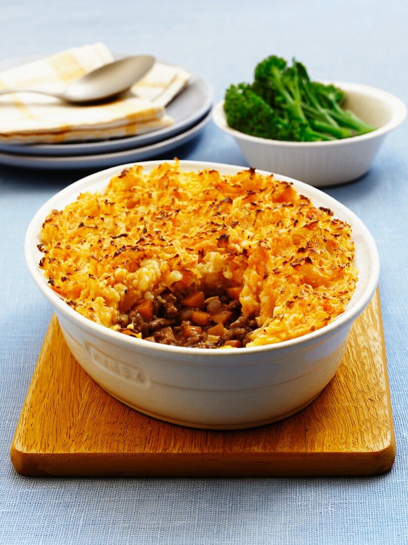 Cottage Pie mit gebratenem Brokkoli (England)