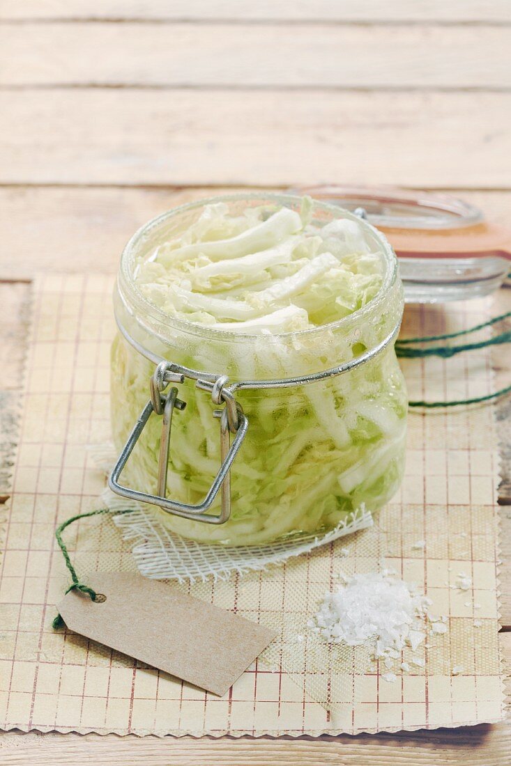 Pickled white cabbage