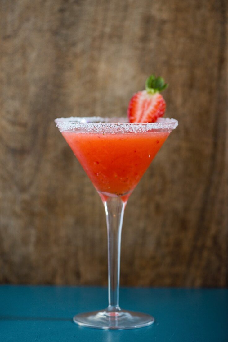 Strawberry Daiquiri im Glas mit Zuckerrand