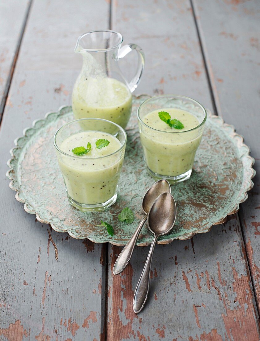 Kiwi and banana smoothies