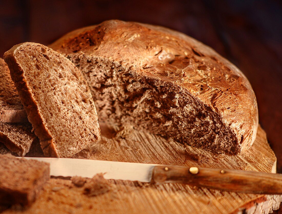 Wholemeal oat bread