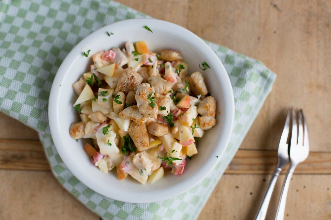 Geflügelsalat mit Apfel