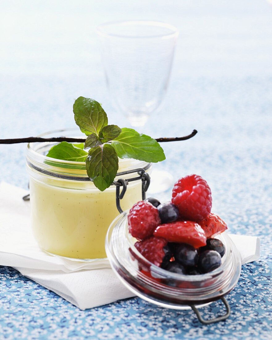 Vanilla cream in a glass with berries