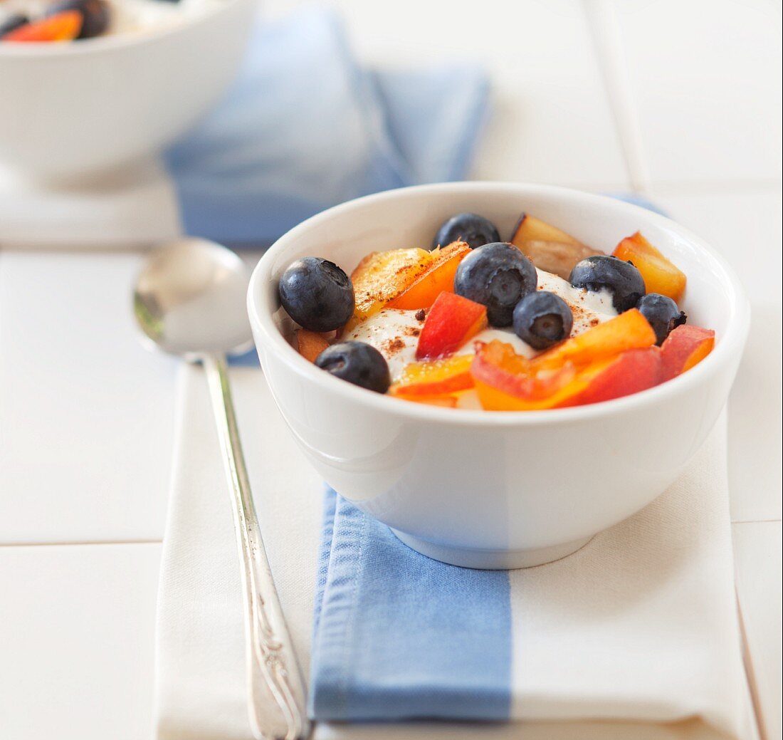 Yogurt with blueberries and peaches