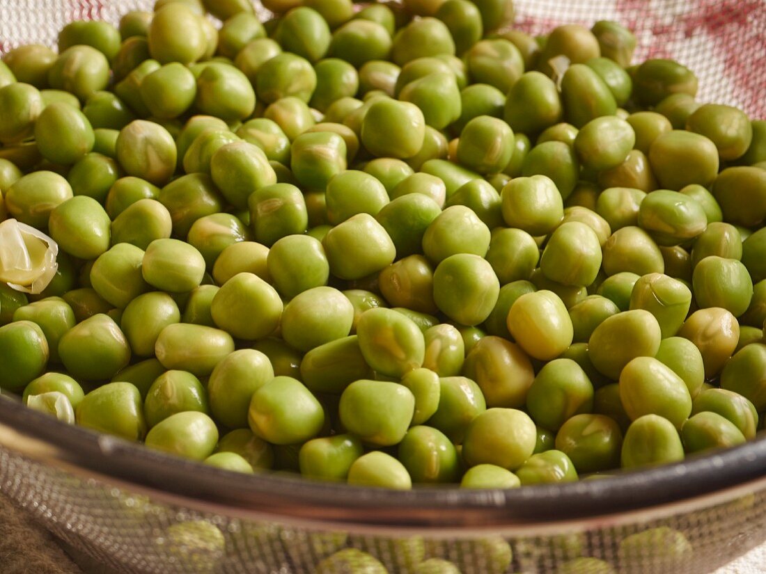 Soaked marrowfat peas in a sieve