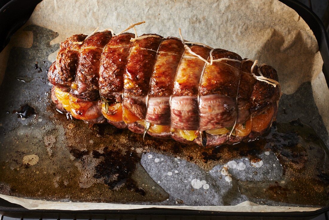 Duck roulade filled with apricots