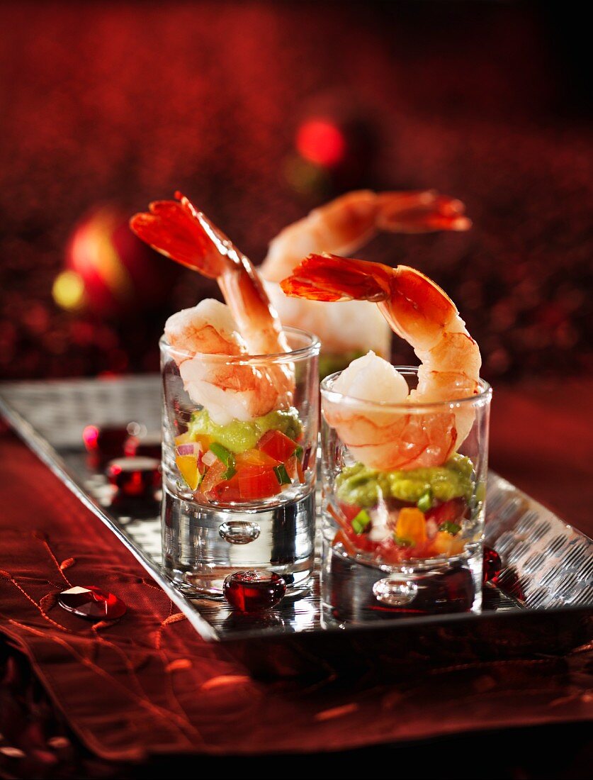 Shrimp cocktails on a silver tray (Christmas)