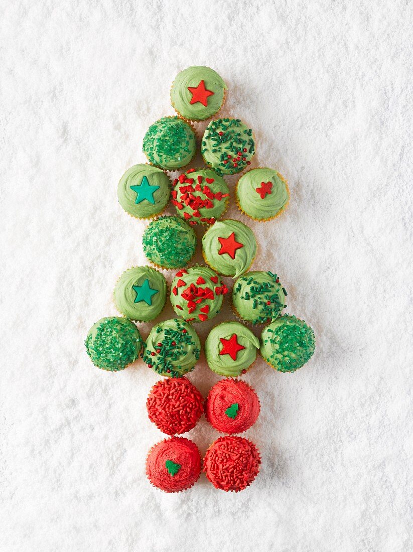 Cupcakes arranged in the shape of a Christmas tree