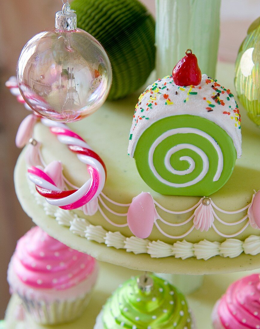 Christmas-baubles cupcakes on cake stand