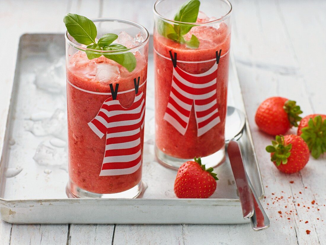 Strawberry & tomato smoothie
