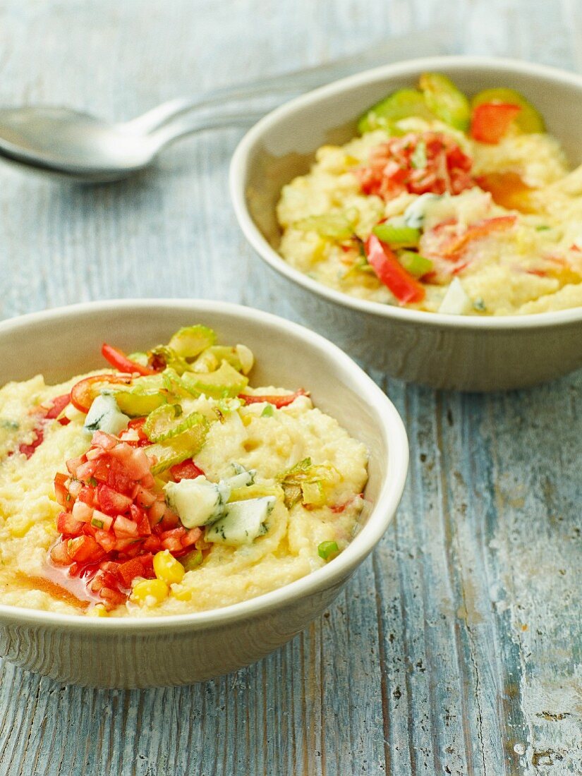 Gemüsepolenta mit Gorgonzola