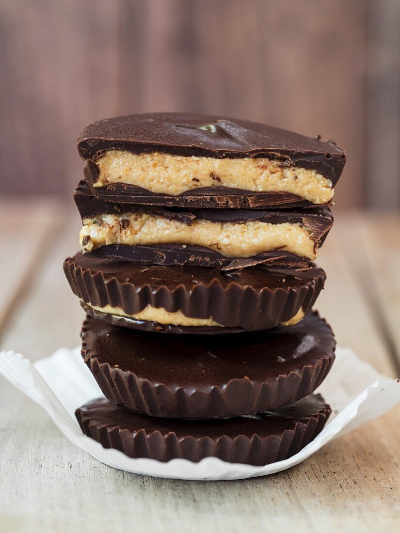 Peanut Butter Cups (Erdnussbuttercreme im Schokoladenmantel, USA)