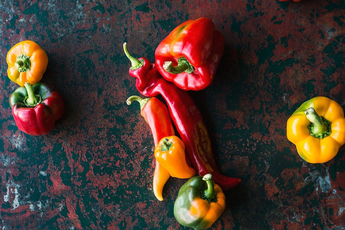 Colourful bell peppers and pointed peppers