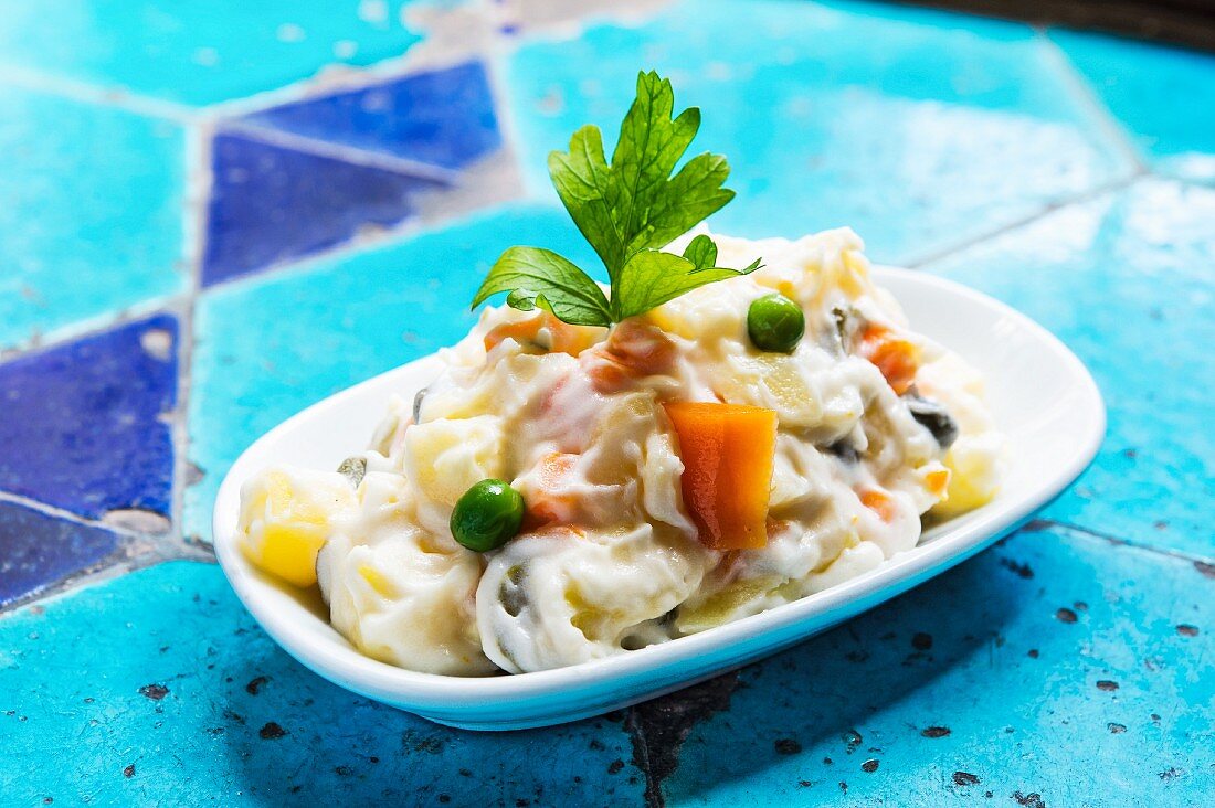 Istanbul Rus Salatasi (Istanbul-style Russian salad)