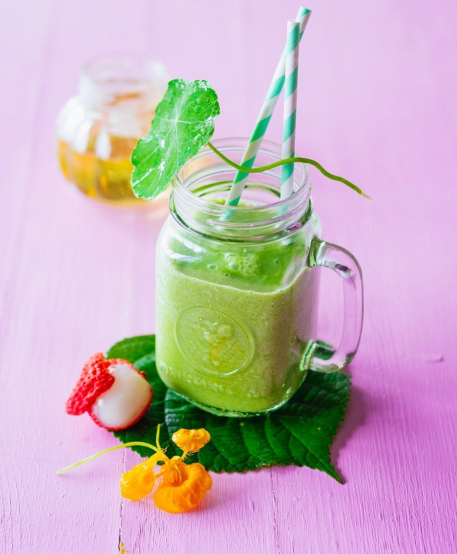 Love & More (a green smoothie made with lychees, oranges, avocado and herbs)