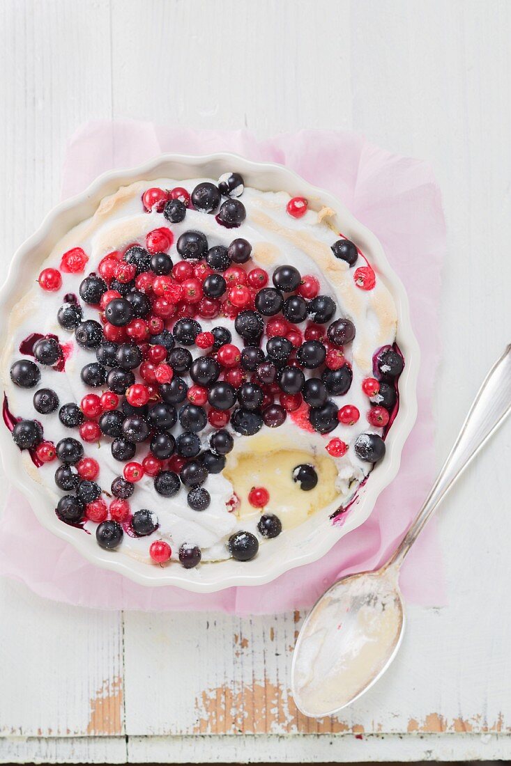 Quarkgratin mit Beeren (Draufsicht)