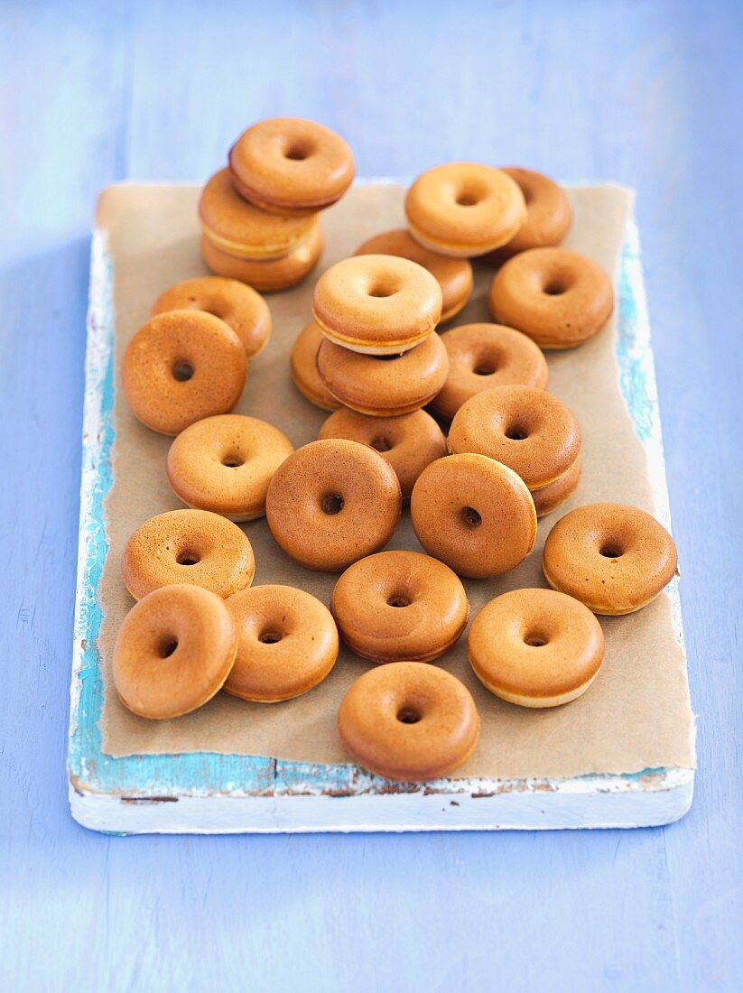 Mini doughnuts with cinnamon glaze