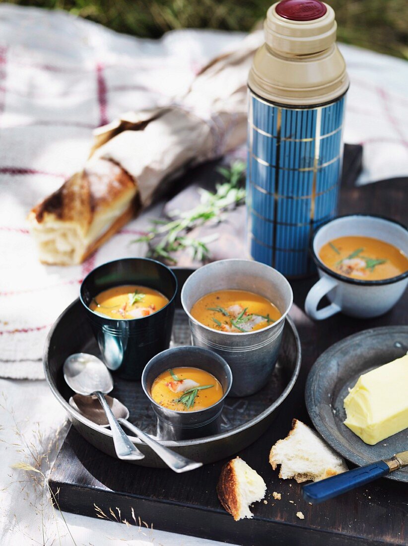 Prawn bisque with bread and butter