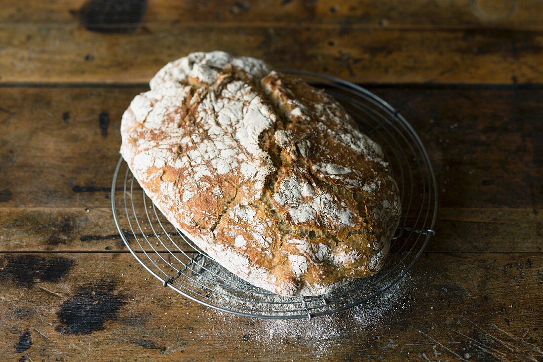 A loaf of homemade, no-knead, country bread