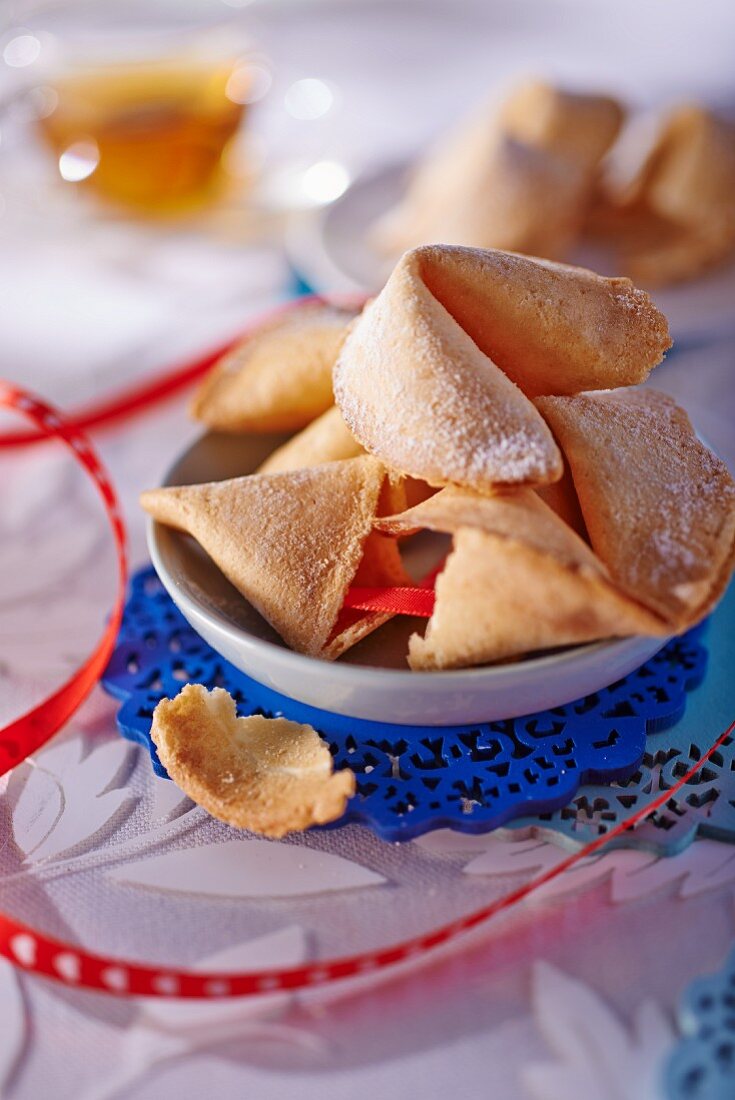 A bowl of fortune cookies