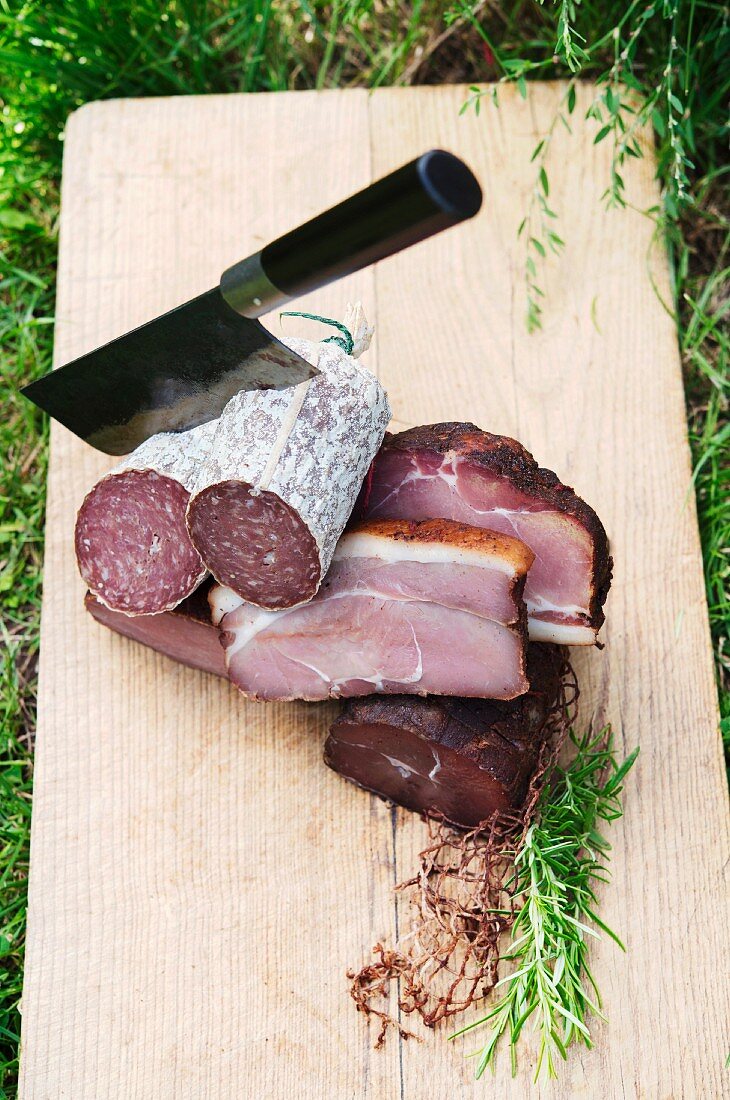 Salami und Schinken von Eichelmastschwein, Fleischerei Heyer in Werdau