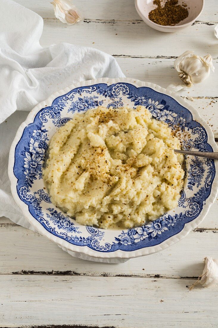 Blumenkohlpüree mit Knoblauch