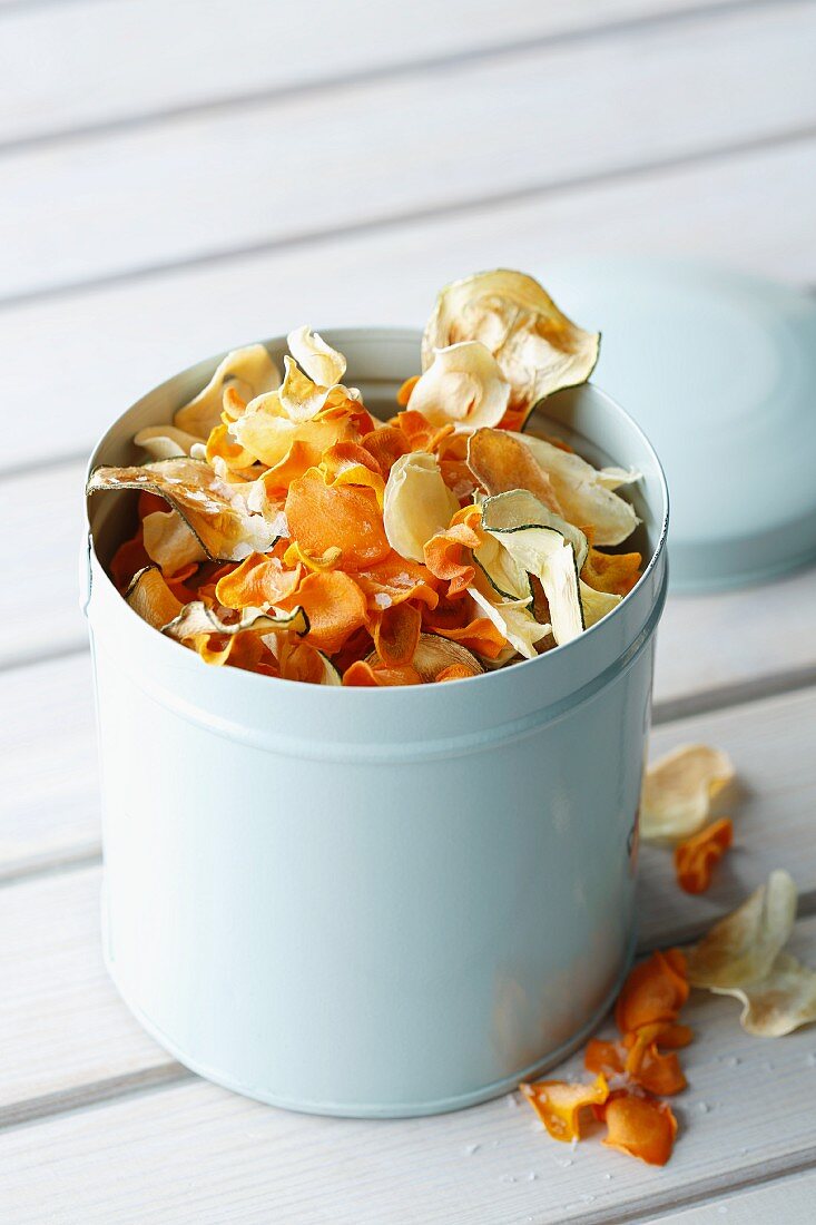 Vegetable crisps made from carrots and courgettes