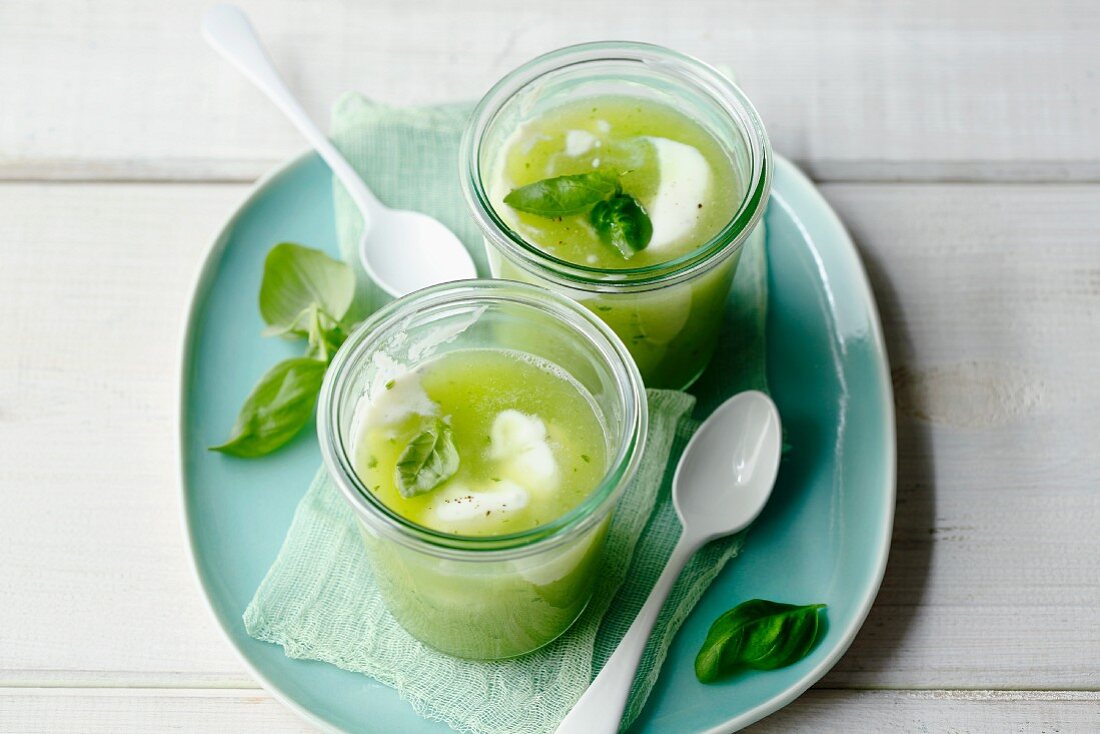 Vegetarian cucumber and basil soup with yoghurt