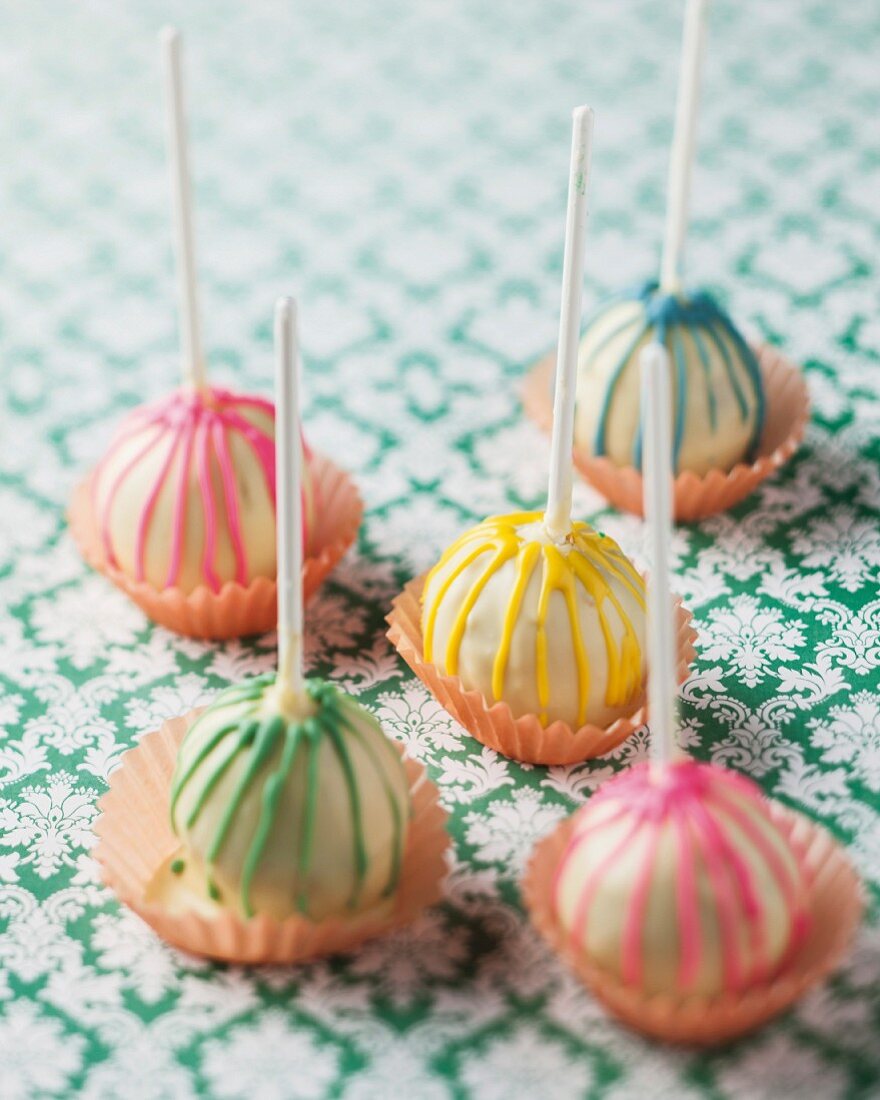 Cake pops with colourful strips