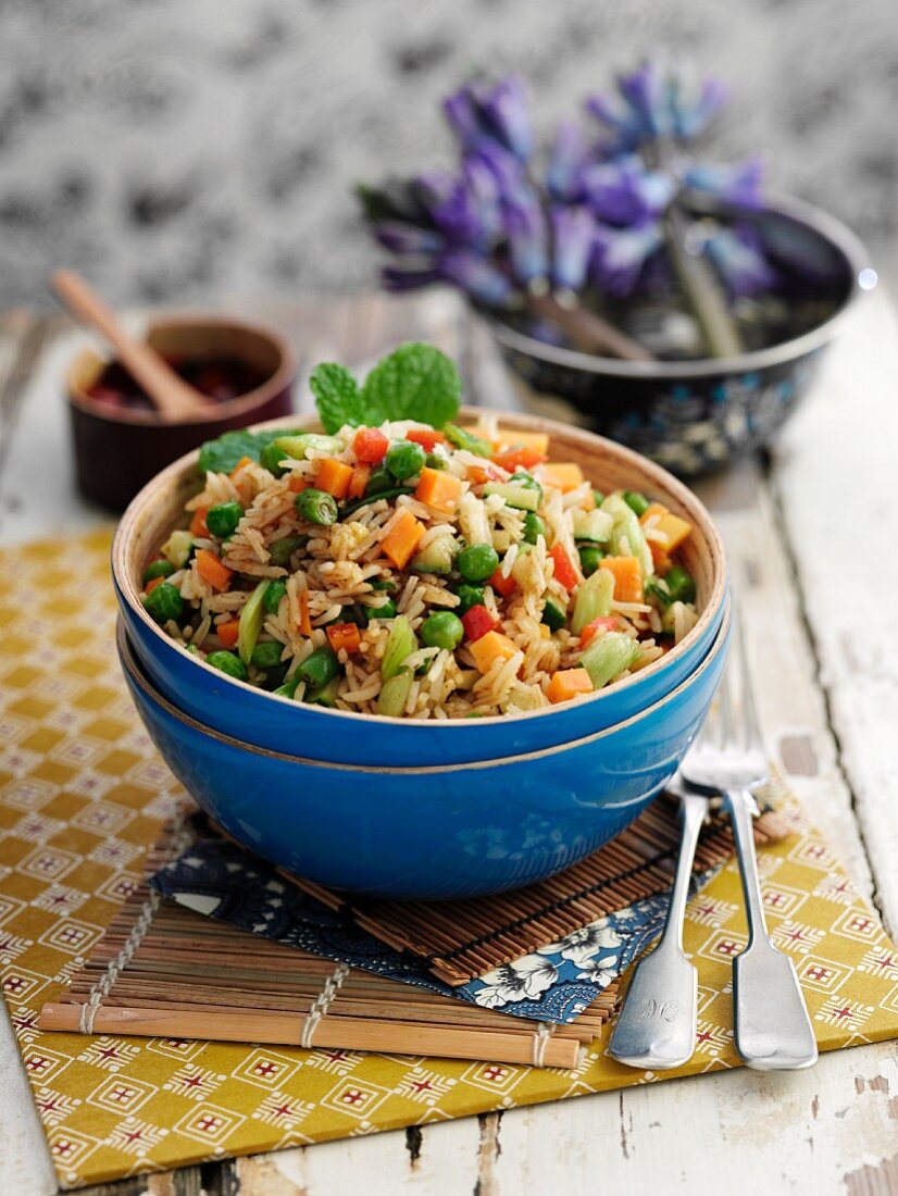 Fried rice with vegetables (Indonesia)