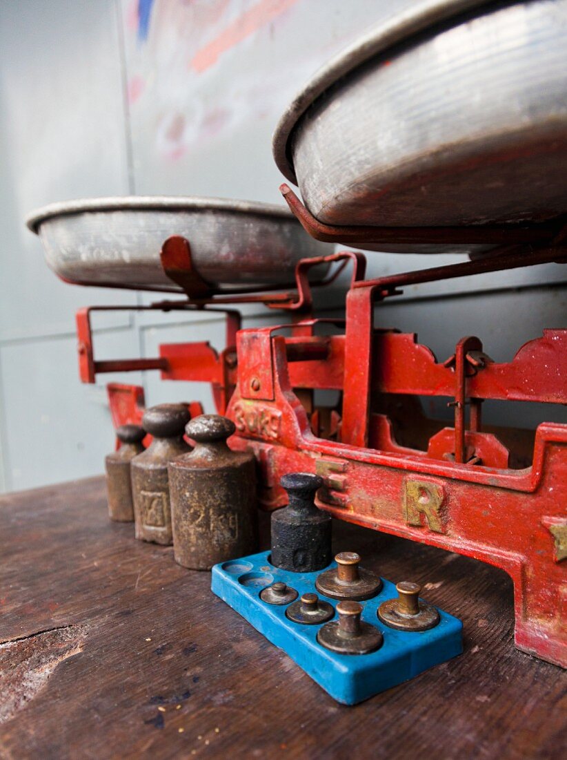 A scale for weighing purchases at a street market, Istanbul, Turkey